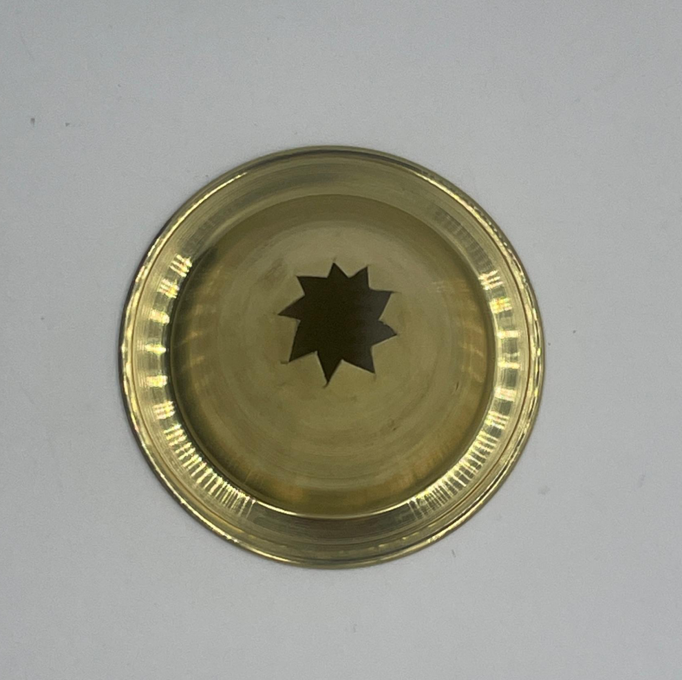 Spitze Tüll البوق نحاس